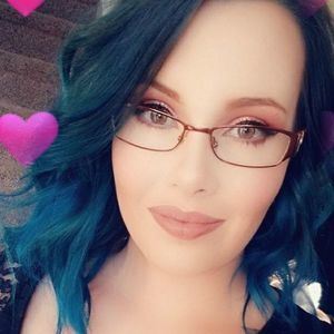 Meet your Posher, Sally